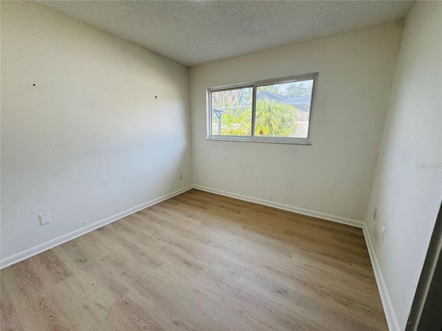 1902 BRIARWOOD STREET, Dunedin, FL 34698