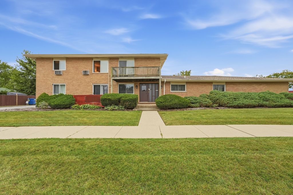 791 W KATHLEEN Drive B, Des Plaines, IL 60016 — photo 2