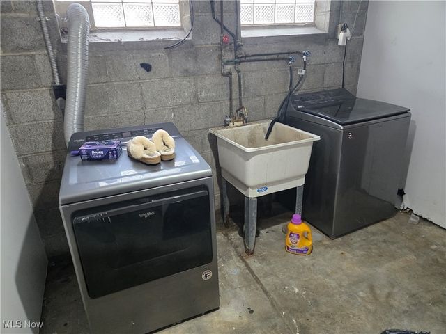 15009 Lawndale, Cleveland, OH 44128