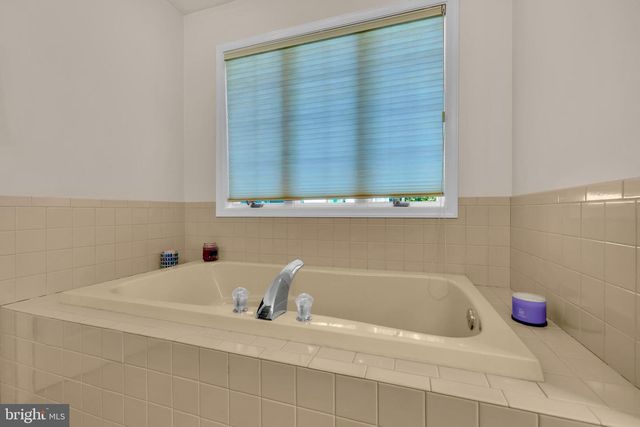 235 WYE KNOT CT, Queenstown, MD 21658