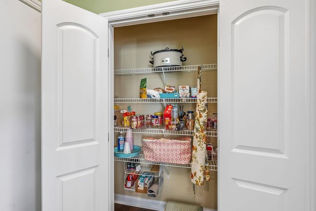 1044 Balmoral Drive, Delaware, OH 43015