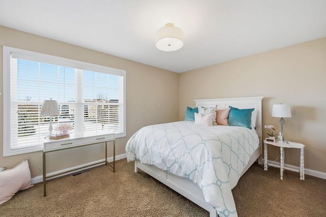 1044 Balmoral Drive, Delaware, OH 43015