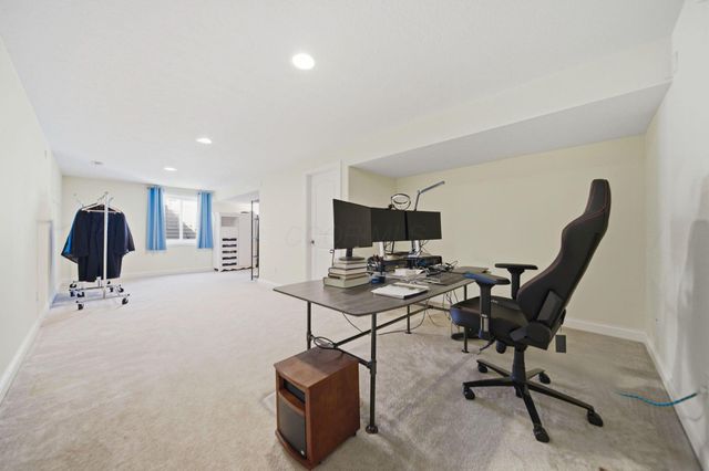 1044 Balmoral Drive, Delaware, OH 43015