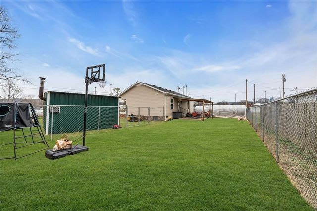 201 College St, N, Cowan, TN 37318