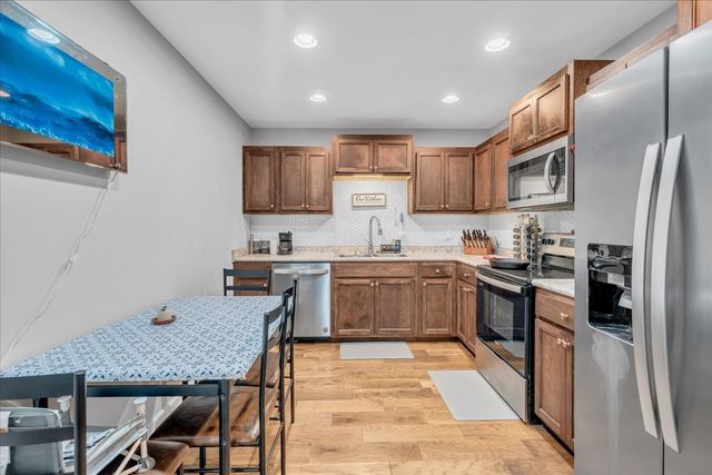 201 College St, N, Cowan, TN 37318