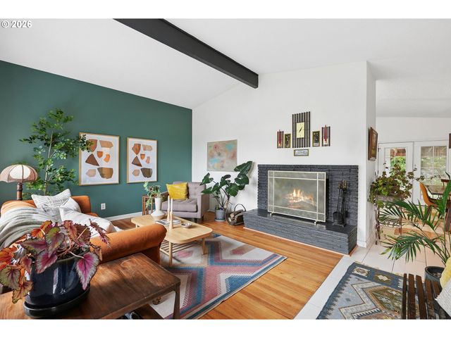 13243 Ne SACRAMENTO Dr, Portland, OR 97230