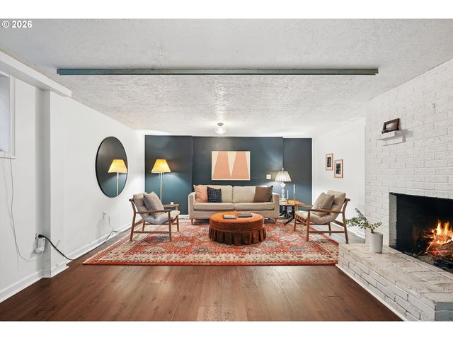 13243 Ne SACRAMENTO Dr, Portland, OR 97230