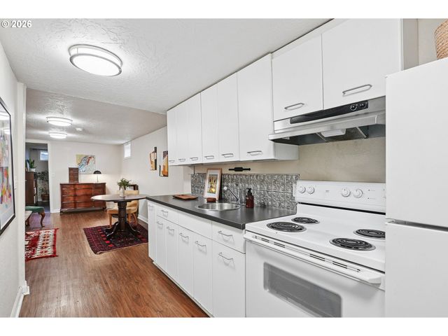 13243 Ne SACRAMENTO Dr, Portland, OR 97230