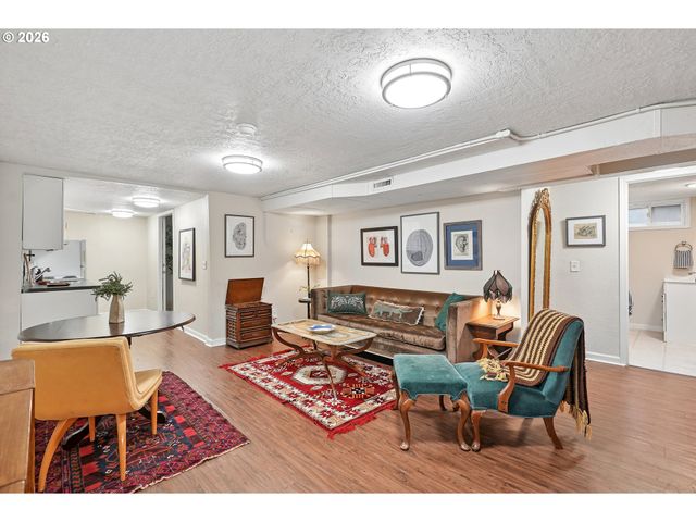 13243 Ne SACRAMENTO Dr, Portland, OR 97230