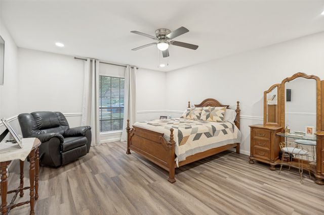 210 Northwood Drive, Mckinney, TX 75071