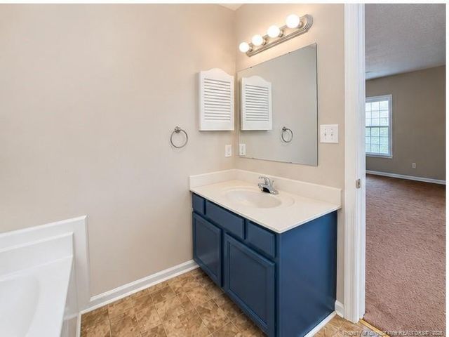 518 Foxdenton Place, Fayetteville, NC 28303