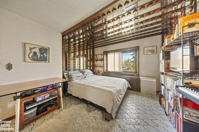 75-27 FURMANVILLE Avenue, New York City, NY 11379