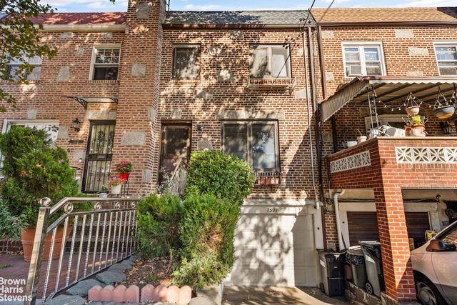 75-27 FURMANVILLE Avenue, New York City, NY 11379