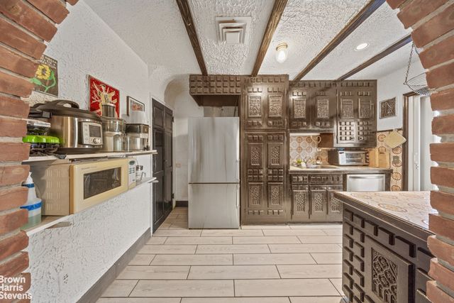 75-27 FURMANVILLE Avenue, New York City, NY 11379