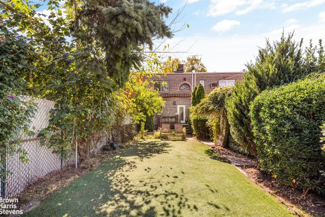 75-27 FURMANVILLE Avenue, New York City, NY 11379