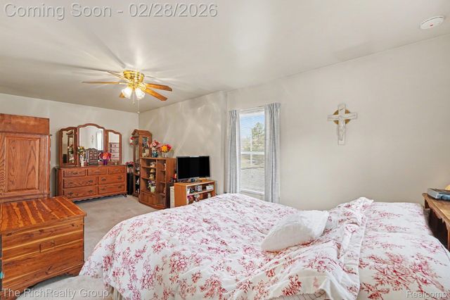 6062 Fenton Street, Dearborn Heights, MI 48127