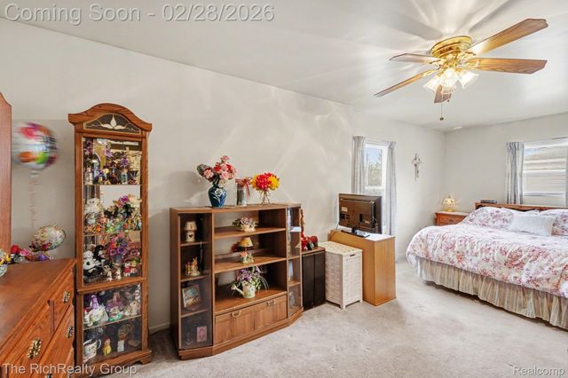 6062 Fenton Street, Dearborn Heights, MI 48127