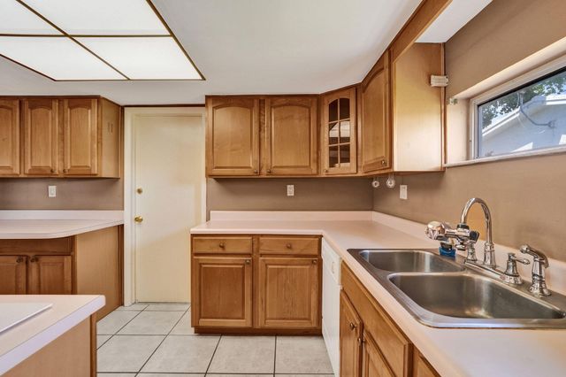 2700 NW 4TH Avenue, Pompano Beach, FL 33064