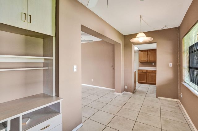 2700 NW 4TH Avenue, Pompano Beach, FL 33064