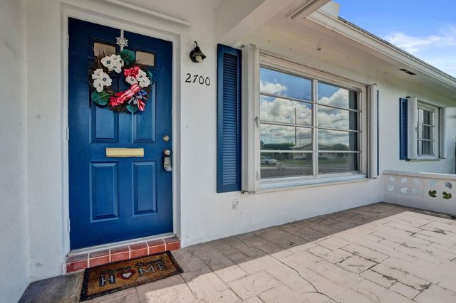 2700 NW 4TH Avenue, Pompano Beach, FL 33064