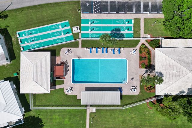 2700 NW 4TH Avenue, Pompano Beach, FL 33064