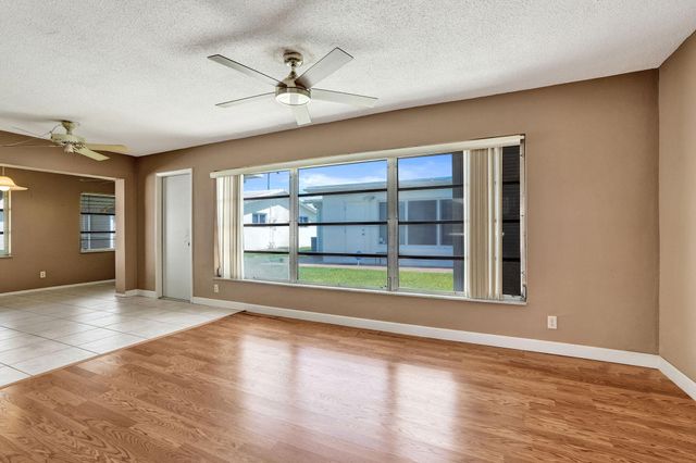2700 NW 4TH Avenue, Pompano Beach, FL 33064
