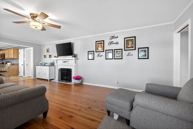 513 N Spring St, Sparta, TN 38583