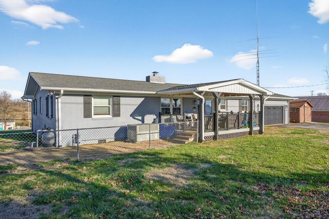 513 N Spring St, Sparta, TN 38583