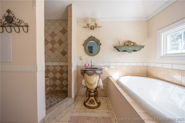 1560 Register Sutton Road, Rose Hill, NC 28458