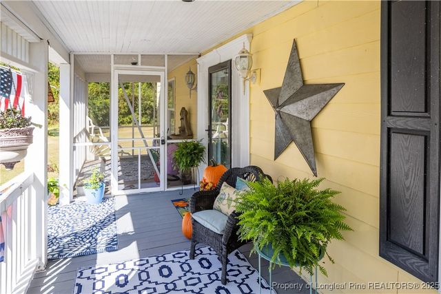 1560 Register Sutton Road, Rose Hill, NC 28458