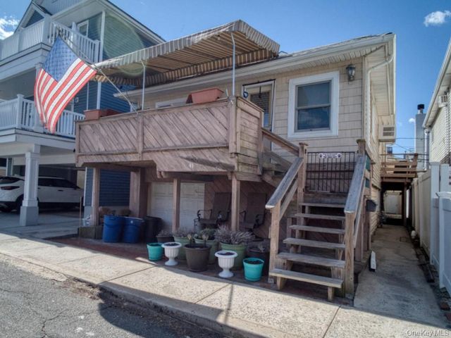 43 Michigan Street, Long Beach, NY 11561