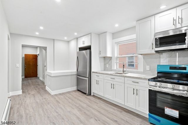 75 Clinton Pl, Hackensack City, NJ 07601