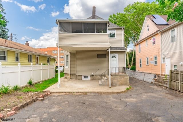 75 Clinton Pl, Hackensack City, NJ 07601