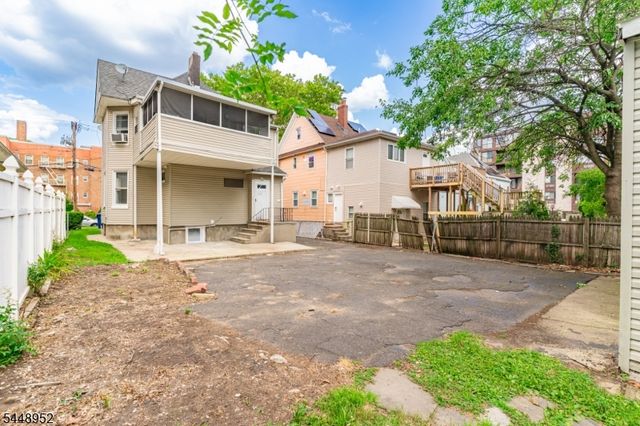 75 Clinton Pl, Hackensack City, NJ 07601