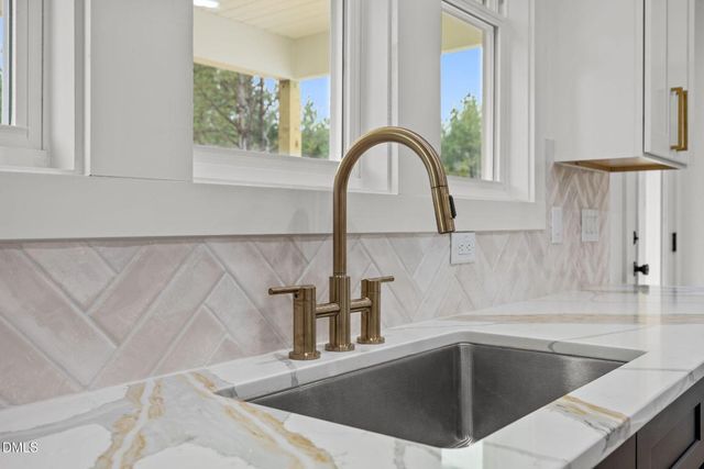 30 Vino Trail, Franklinton, NC 27525