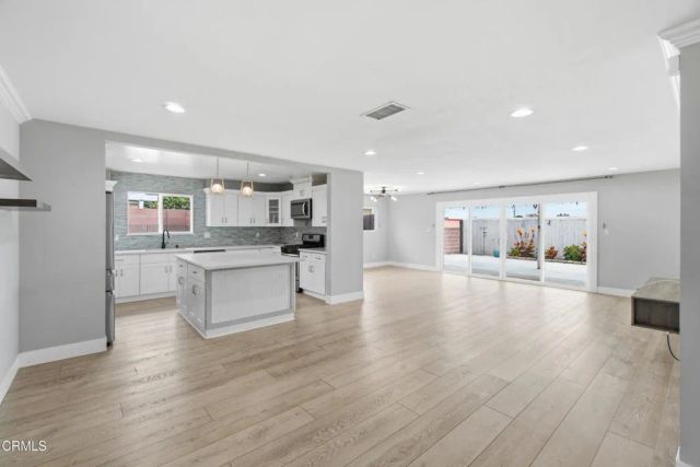 1948 Stevely Avenue, Long Beach, CA 90815