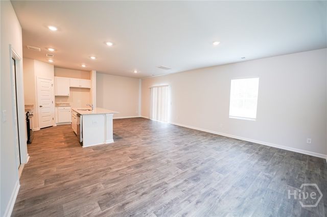 154 Bottlebrush Drive, Bloomingdale, GA 31302