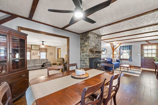 154 Twin Rivers Drive, Bronston, KY 42518