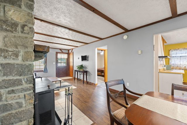 154 Twin Rivers Drive, Bronston, KY 42518
