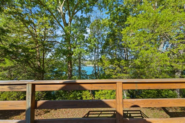 154 Twin Rivers Drive, Bronston, KY 42518