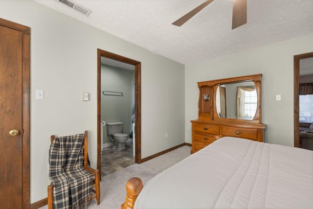154 Twin Rivers Drive, Bronston, KY 42518