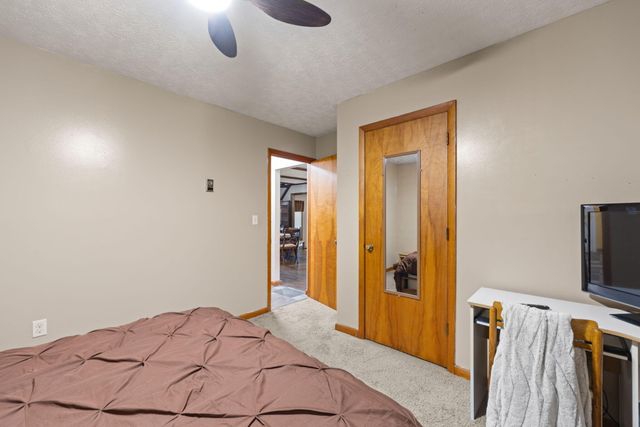 154 Twin Rivers Drive, Bronston, KY 42518