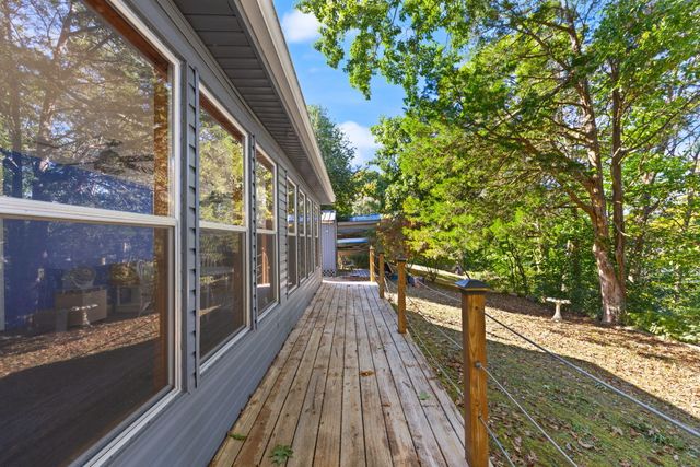 154 Twin Rivers Drive, Bronston, KY 42518