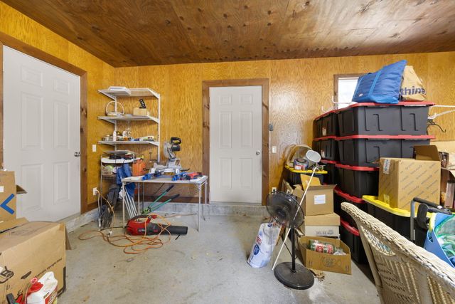154 Twin Rivers Drive, Bronston, KY 42518
