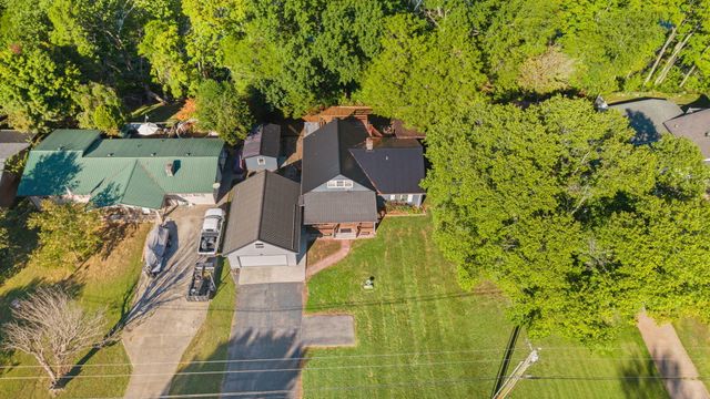 154 Twin Rivers Drive, Bronston, KY 42518