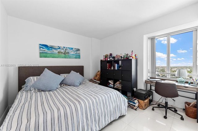 1861 Nw S River Drive PH-01, Miami, FL 33125