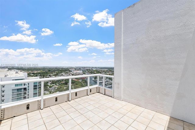 1861 Nw S River Drive PH-01, Miami, FL 33125