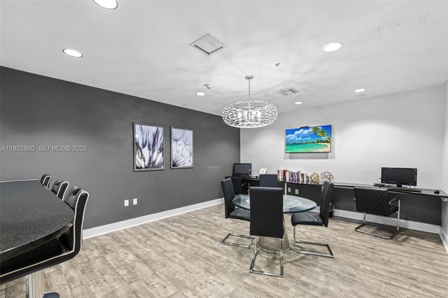 1861 Nw S River Drive PH-01, Miami, FL 33125