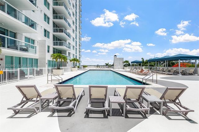 1861 Nw S River Drive PH-01, Miami, FL 33125