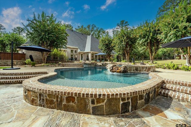 516 Contenders Way, Tyler, TX 75703